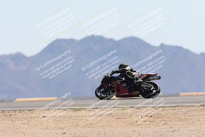 media/Apr-20-2025-CVMA (Sun) [[39090e8767]]/Race 5-Amateur Supersport Open/